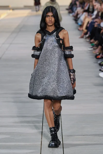 Look 40